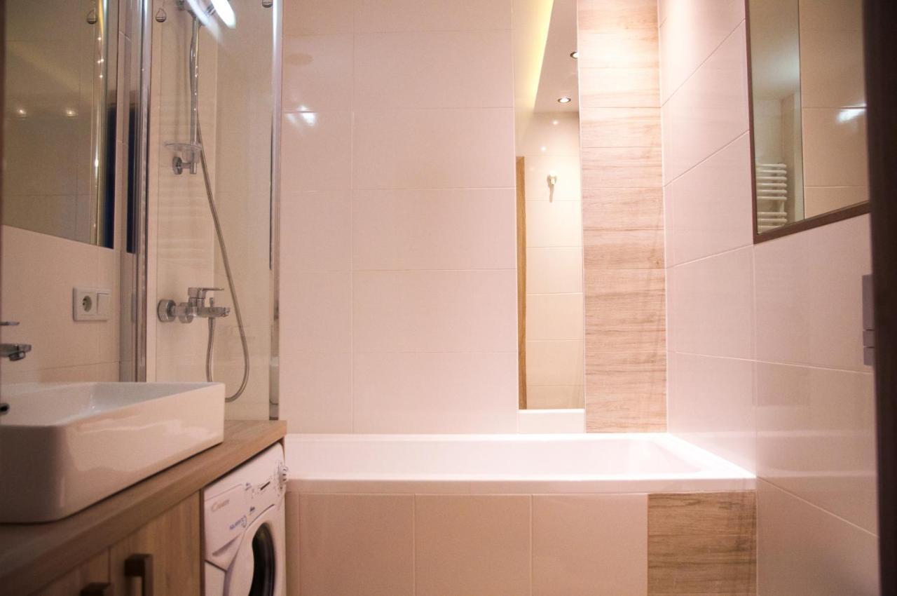 Apartament Karolewska Lodź Bagian luar foto